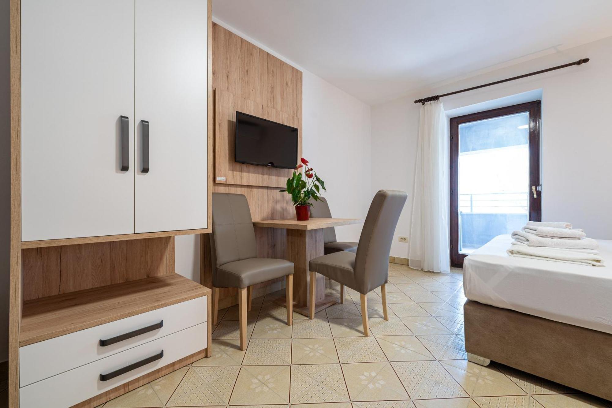 Studio Apartments Marea 2 Budva Room photo